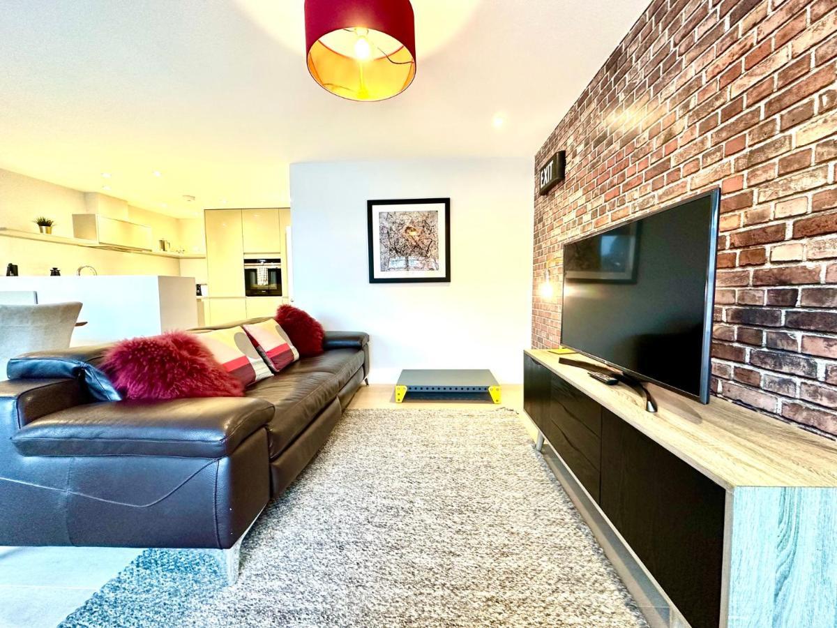 Beautiful New 2 Bedroom Apartment - Next To The Beach - Great Location - Free Parking - Fast Wifi - Smart Tv - Sleeps Up To 4! Close To Purbeck, Corfe Castle, Sandbanks, Poole & Bournemouth Swanage Eksteriør billede